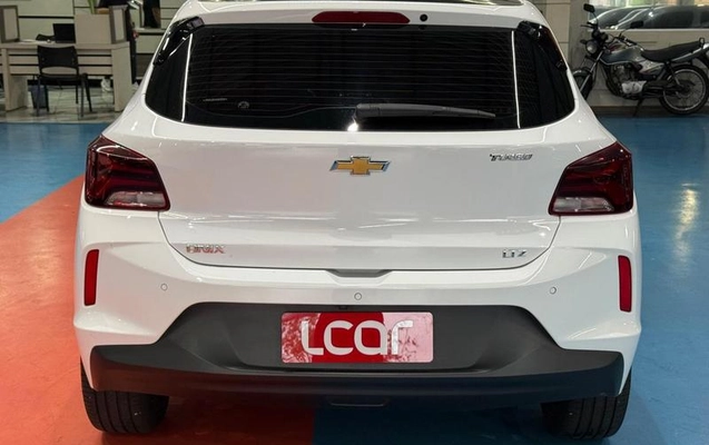 imagem-https://www.socarrao.com.br/sc-vehicle-images-prod/4365912/1792104414399-8571768_14_B_e44452f131.jpeg