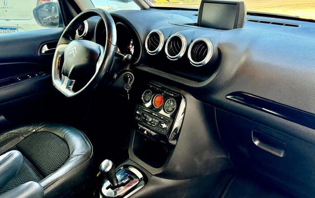 imagem-https://www.socarrao.com.br/sc-vehicle-images-prod/4366077/1792106338011-1_121513.jpg