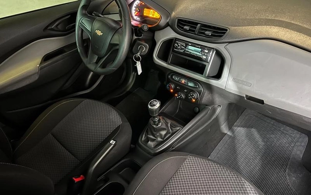 imagem-https://www.socarrao.com.br/sc-vehicle-images-prod/4366444/1792109797345-8344123_6_B_579b805f3f.jpeg