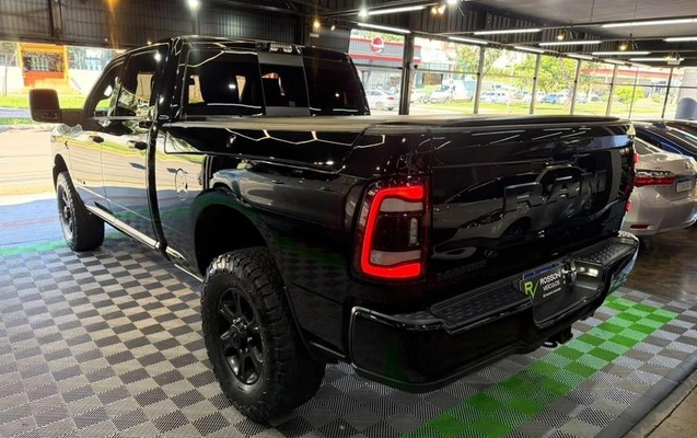 imagem-https://www.socarrao.com.br/sc-vehicle-images-prod/4366551/1792241064101-8574152_8_B_ae0e57122c.jpeg
