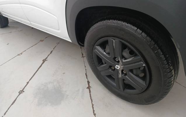 imagem-https://www.socarrao.com.br/sc-vehicle-images-prod/4369081/1792125914873-1_090045.jpg