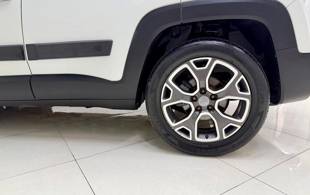 imagem-https://www.socarrao.com.br/sc-vehicle-images-prod/43694/1787584276873-7581931_10_B_0411152c80.jpeg