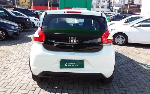 imagem-https://www.socarrao.com.br/sc-vehicle-images-prod/4369862/1792129281241-1_011604.jpg