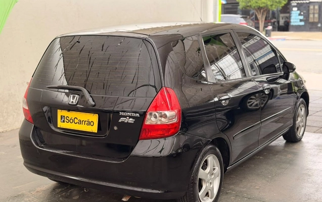 imagem-https://www.socarrao.com.br/sc-vehicle-images-prod/4370227/1792148184447-gb-512bde4.jpg