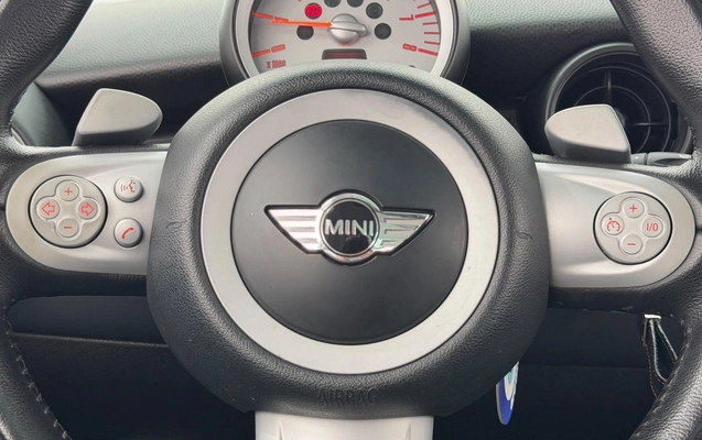 imagem-https://www.socarrao.com.br/sc-vehicle-images-prod/4370239/1792150336234-206764b83ab44ddf91a94206518607e3_1791220937353.jpg