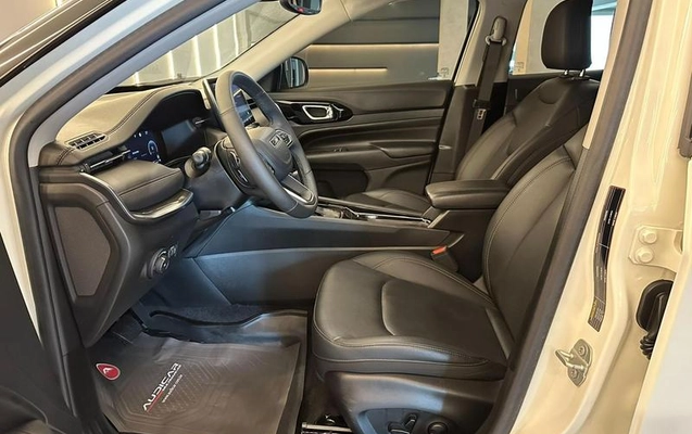 imagem-https://www.socarrao.com.br/sc-vehicle-images-prod/4370267/1792151812050-7614211_13_B_b58a14fb6f.jpeg