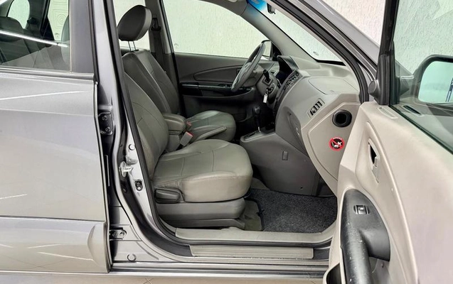 imagem-https://www.socarrao.com.br/sc-vehicle-images-prod/43703/1781648539391-7605702_18_B_22fe78a5b8.jpeg