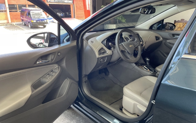 imagem-https://www.socarrao.com.br/sc-vehicle-images-prod/4370375/1792171144029-app-photos-iN0cvWaqPMw0MVfs12pBofO2JXMXKBTL.jpg