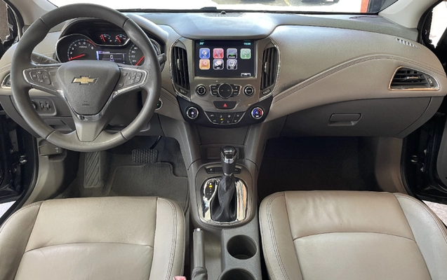 imagem-https://www.socarrao.com.br/sc-vehicle-images-prod/4370375/1793104406593-app-photos-vO0CTATMcv078c4nUa7oI2VVCJIywFr5.jpg