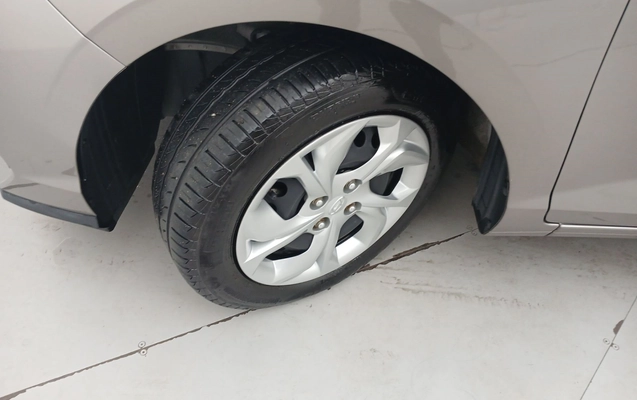 imagem-https://www.socarrao.com.br/sc-vehicle-images-prod/4370548/1792153710791-1_092826.jpg