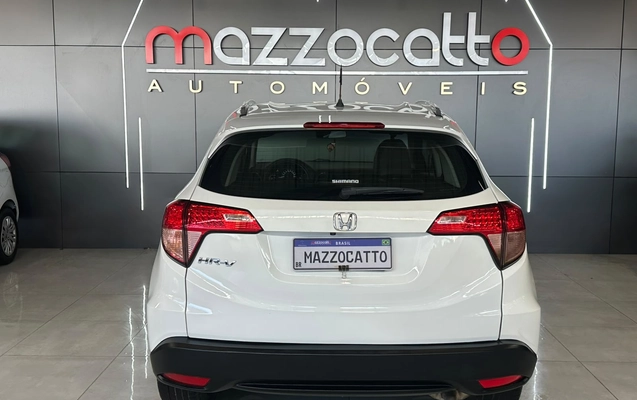 imagem-https://www.socarrao.com.br/sc-vehicle-images-prod/4370641/1792154148334-003_59b1198952f775414c079b741d89d587.jpg