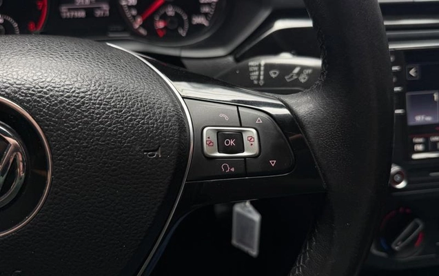 imagem-https://www.socarrao.com.br/sc-vehicle-images-prod/4370774/1792607409136-8569267_11_B_29e69e94d9.jpeg