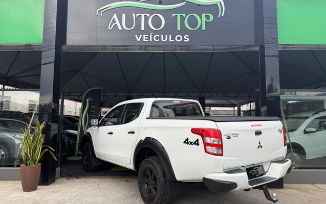 imagem-https://www.socarrao.com.br/sc-vehicle-images-prod/4370867/1792411459321-gb-0bfeeb0.jpg