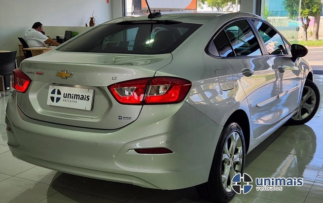 imagem-https://www.socarrao.com.br/sc-vehicle-images-prod/4370876/1792412644741-041ee376-f161-4999-b4c0-bcd77d183ee220251107154424.jpeg