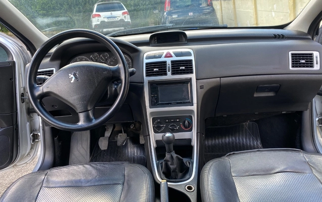 imagem-https://www.socarrao.com.br/sc-vehicle-images-prod/4370877/1792156217865-SU1HXzE4MzQuanBlZw.jpeg