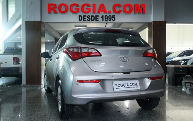 imagem-https://www.socarrao.com.br/sc-vehicle-images-prod/4370910/1792159292248-7ca9874c-7e6e-4c3b-ac65-937e42b6c9a0.jpg