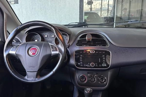 imagem-https://www.socarrao.com.br/sc-vehicle-images-prod/4370927/1792156302720-8576576_9_B_fda6365d81.jpeg