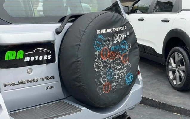 imagem-https://www.socarrao.com.br/sc-vehicle-images-prod/4370937/1792498146768-8443637_8_B_6eadbdfb6e.jpeg