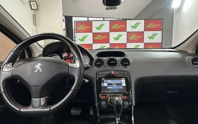 imagem-https://www.socarrao.com.br/sc-vehicle-images-prod/4370959/1792156533540-13e20fe4-3659-485d-8186-f201926307e3.jpg