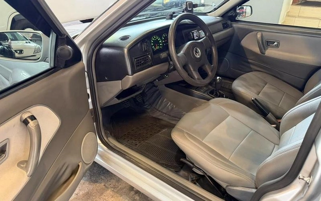imagem-https://www.socarrao.com.br/sc-vehicle-images-prod/4370983/1792784853944-8566850_1_B_54afadcd00.jpeg