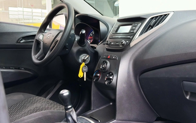 imagem-https://www.socarrao.com.br/sc-vehicle-images-prod/4370994/1792156928556-0f4a7d97dc1544b9ada8d7957ec54cf1_1792156896957.jpg