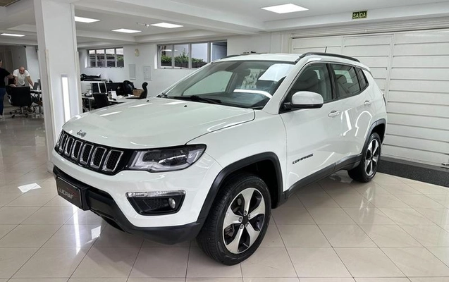 imagem-https://www.socarrao.com.br/sc-vehicle-images-prod/4371059/1792157253046-8424780_1_B_d39192aa93.jpeg