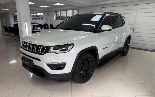 imagem-https://www.socarrao.com.br/sc-vehicle-images-prod/4371065/1792157280911-8475223_2_B_553581f700.jpeg