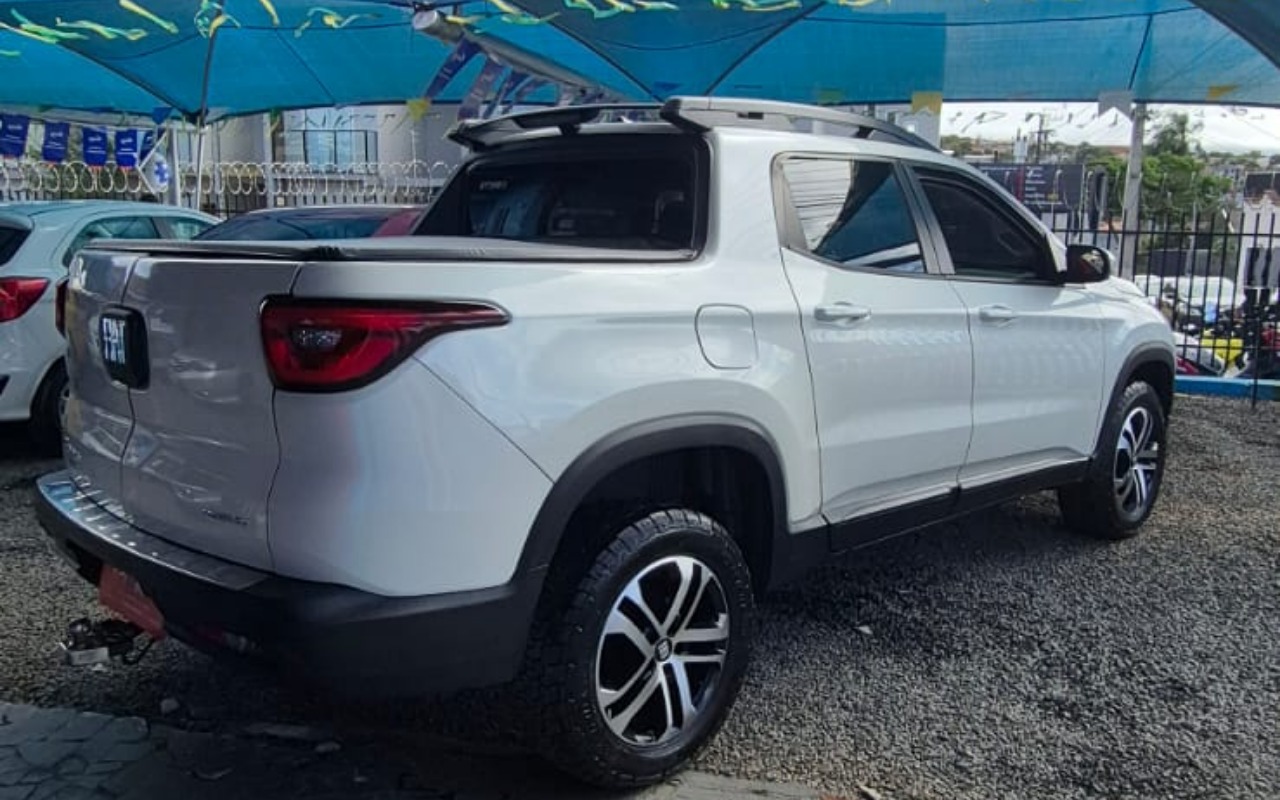 imagem-https://www.socarrao.com.br/sc-vehicle-images-prod/4371070/1792157321481-V2hhdHNBcHAgSW1hZ2UgMjAyNi0xMC0xNSBhdCAyMC41Ny4yMyAoMikuanBlZw.jpeg