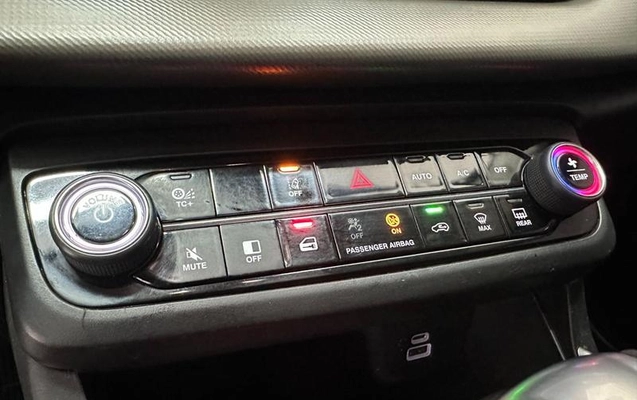 imagem-https://www.socarrao.com.br/sc-vehicle-images-prod/4371092/1792157435110-8496437_5_B_8ecc1c13eb.jpeg