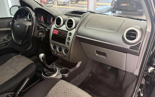 imagem-https://www.socarrao.com.br/sc-vehicle-images-prod/4371096/1792157464763-8457966_6_B_2f8ec00dc4.jpeg