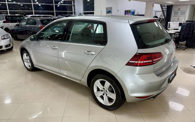 imagem-https://www.socarrao.com.br/sc-vehicle-images-prod/4371100/1792157506915-8363654_8_B_f910083fb6.jpeg