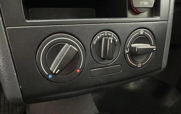 imagem-https://www.socarrao.com.br/sc-vehicle-images-prod/4371101/1792157746185-7988434_0_B_818203c2e3.jpeg