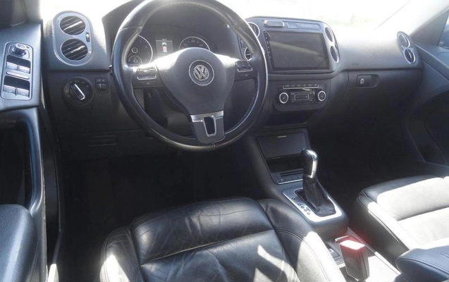 imagem-https://www.socarrao.com.br/sc-vehicle-images-prod/4371121/1792239949961-8576707_12_B_fe8b082732.jpeg