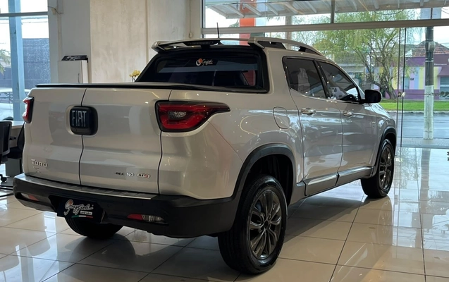 imagem-https://www.socarrao.com.br/sc-vehicle-images-prod/4371183/1792157984174-b2e8727fc5684e0eb9a957b2af68d424_1792098693614.jpg