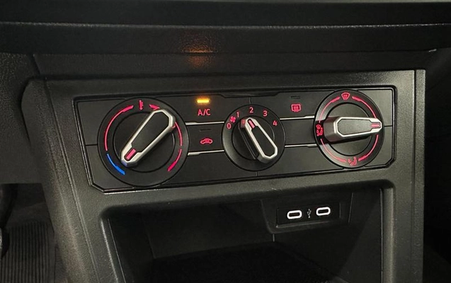 imagem-https://www.socarrao.com.br/sc-vehicle-images-prod/4371194/1792158013420-7989044_1_B_6f5b1c53d6.jpeg