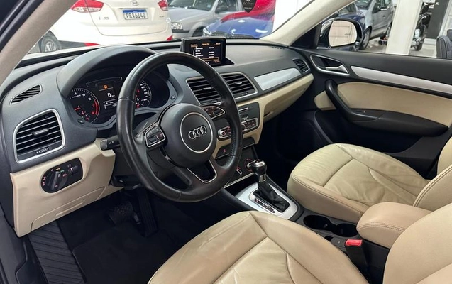 imagem-https://www.socarrao.com.br/sc-vehicle-images-prod/4371198/1792158041421-8508436_6_B_560a3197f0.jpeg