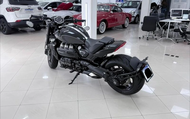 imagem-https://www.socarrao.com.br/sc-vehicle-images-prod/4371207/1792158097509-8526529_1_B_3b40bc75d6.jpeg