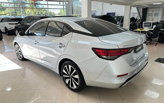 imagem-https://www.socarrao.com.br/sc-vehicle-images-prod/4371210/1792158149737-7954050_11_B_2b946f393e.jpeg