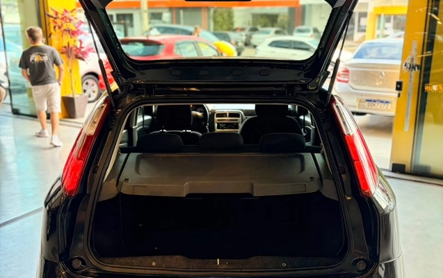 imagem-https://www.socarrao.com.br/sc-vehicle-images-prod/4371219/1792158228993-36fd4758-144b-4d5d-98c9-d656eb655045.jpg