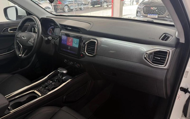imagem-https://www.socarrao.com.br/sc-vehicle-images-prod/4371221/1792158270170-8293335_12_B_5f0a6519b6.jpeg