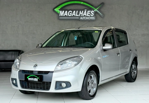 Renault Sandero 2014 Prata — foto 1 de 3