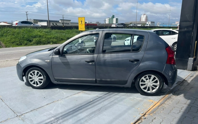 imagem-https://www.socarrao.com.br/sc-vehicle-images-prod/4371257/1792159142837-ee736fdca65a4afe921a631ce460591a_1792156615196.jpg
