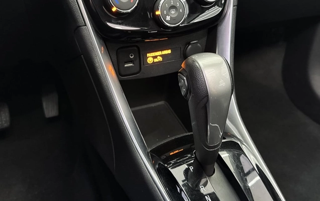 imagem-https://www.socarrao.com.br/sc-vehicle-images-prod/4371290/1792158652436-vehicle_image_1792158539_4b16d1cbac1dc27f14a6916c6098fc53.jpeg