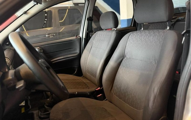 imagem-https://www.socarrao.com.br/sc-vehicle-images-prod/4371297/1792159066030-8568246_13_B_1bc9de49a7.jpeg