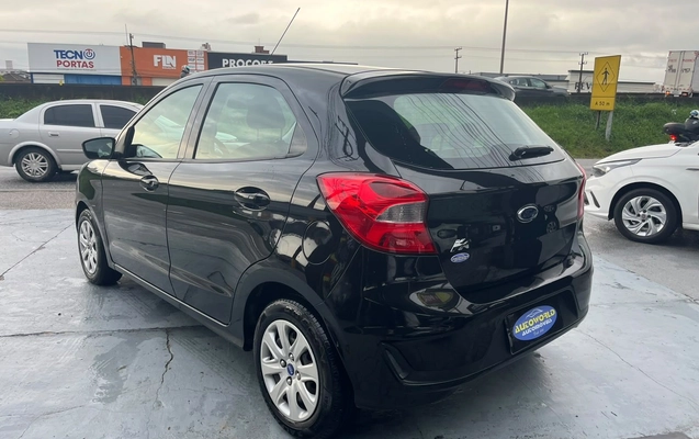 imagem-https://www.socarrao.com.br/sc-vehicle-images-prod/4371308/1792182678562-580cc81cffd4439387c618d7cf6eebde_1792182604839.jpg