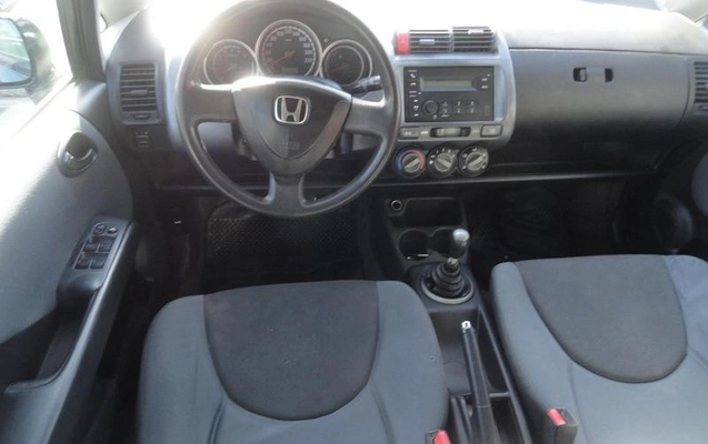 imagem-https://www.socarrao.com.br/sc-vehicle-images-prod/4371319/1792158917049-8339313_7_B_3d52b57fd2.jpeg