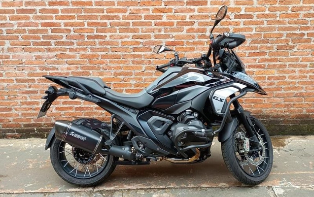 imagem-https://www.socarrao.com.br/sc-vehicle-images-prod/4371334/1792158992546-8576958_1_B_70e200ed38.jpeg