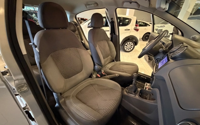 imagem-https://www.socarrao.com.br/sc-vehicle-images-prod/4371335/1792158995776-6_105600.jpg