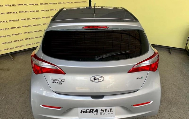 imagem-https://www.socarrao.com.br/sc-vehicle-images-prod/4371340/1792701890577-8525522_3_B_4d3e482a58.jpeg