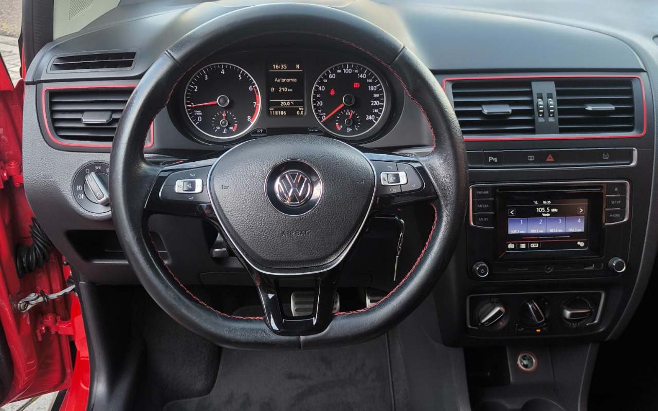 imagem-https://www.socarrao.com.br/sc-vehicle-images-prod/4371360/1792159192161-Rk9YIFBFUFBFUiAyMDE3IDEyLmpwZw.jpg